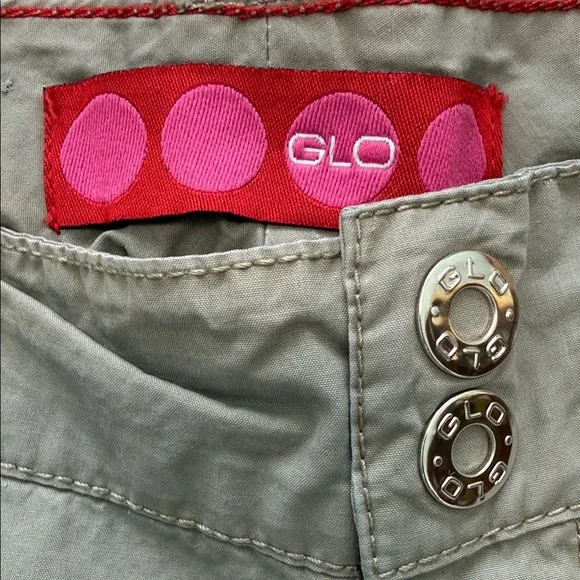 Y2K Stylish GLO Utility Candy Raver Cargo Capri Pants - Picture 2 of 14